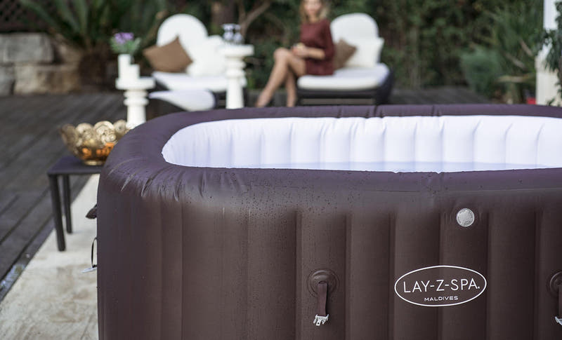 Spa Maldives installé dans un jardin